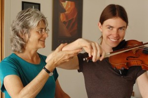 Phyllis Richmond works with an Alexander Technique student