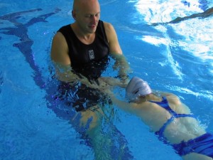 Alexander Technique teacher Steven Shaw teaching a swimming lesson