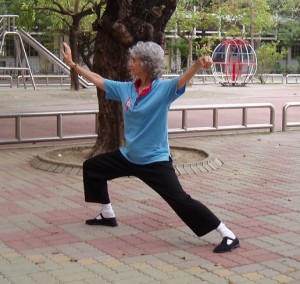 Alexander Technique teacher Phyllis Richmond practices T'ai Chi Chu'an